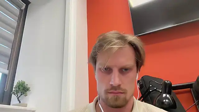 fmodel online show from 03-11-26, 02:56