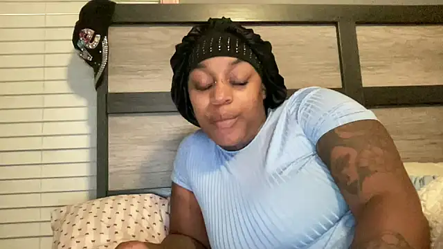 Creamesensation online show from 10-26-25, 11:49