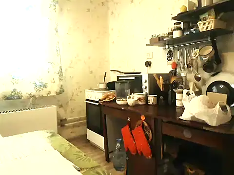 Snapshot of mimimi28 chatting on 02-16-26, 07:04 mimimi28 online show from 02-16-26, 07:04