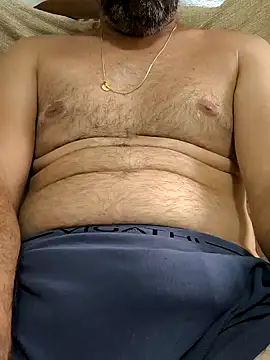 Snapshot of Leo_Big chatting on 01-08-25, 02:03 Leo Big online show from 01-08-25, 02:03