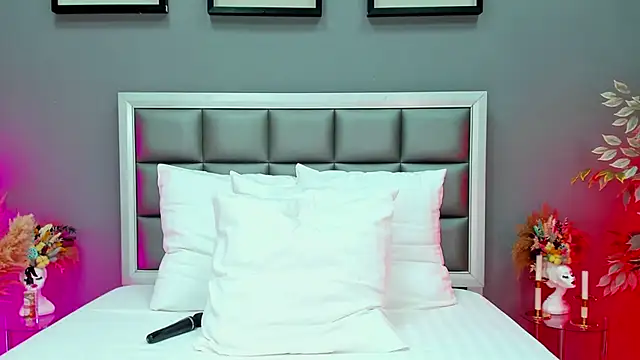 Snapshot of Rachel_Quinn_ chatting on 03-06-25, 04:41 Rachel Quinn online show from 03-06-25, 04:41