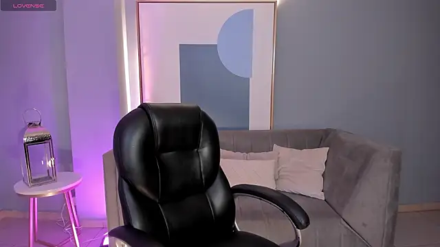 MorganHicks online show from 02-02-26, 07:23