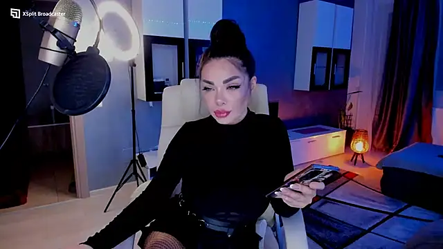 Miss kay1111 online show from 12-04-24, 04:27