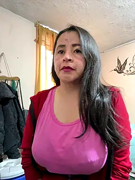 latinfemale online show from 11-18-25, 09:52