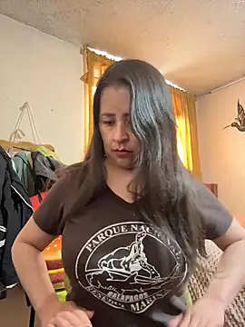 latinfemale online show from 03-20-26, 08:03