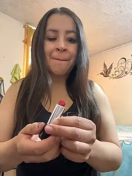 latinfemale online show from 05-07-26, 09:20