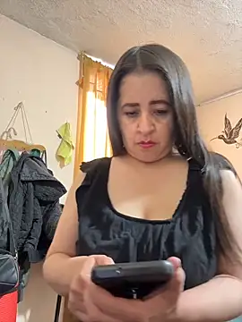 latinfemale online show from 05-12-26, 08:06