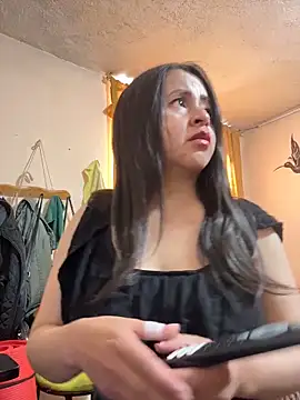 latinfemale online show from 05-19-26, 08:15