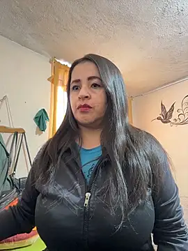 latinfemale online show from 05-22-26, 08:25