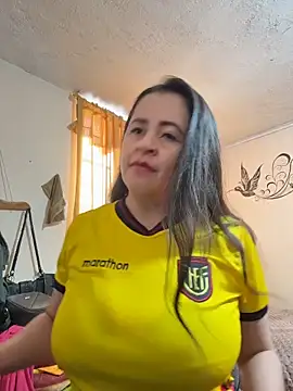 latinfemale online show from 06-30-26, 08:21