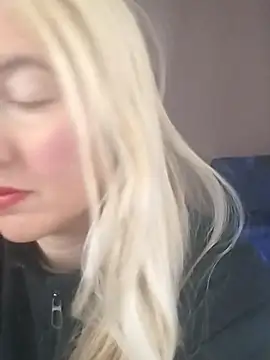 Snapshot of Mllesha74000 chatting on 12-04-25, 12:03 Mllesha74000 online show from 12-04-25, 12:03