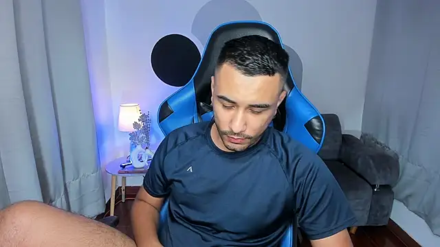 Snapshot of Nick_Moca chatting on 01-05-25, 09:14 Nick Moca online show from 01-05-25, 09:14