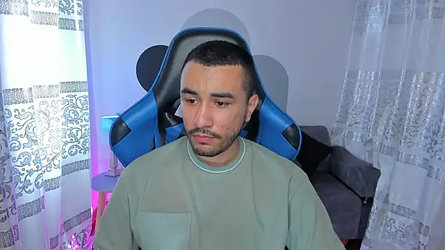 Snapshot of Nick_Moca chatting on 02-02-25, 05:37 Nick Moca online show from 02-02-25, 05:37