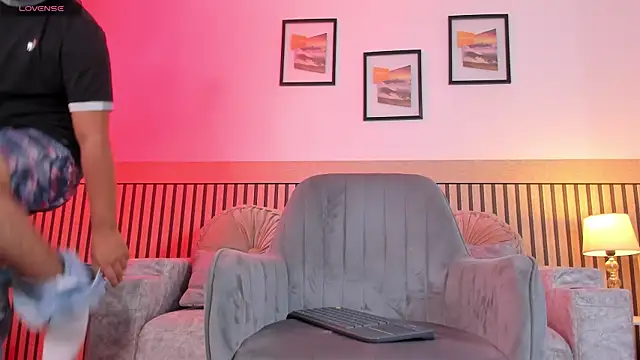 Snapshot of Nick_Moca chatting on 12-16-25, 10:26 Nick Moca online show from 12-16-25, 10:26