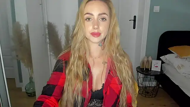 sexyCoralie online show from 05-30-26, 01:30