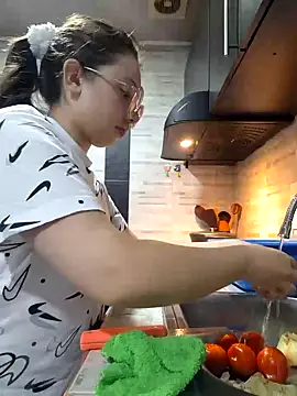 linda-schmidt online show from 12-07-24, 03:52