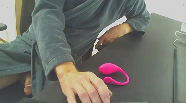 BisexDreams online show from 12-11-24, 02:22