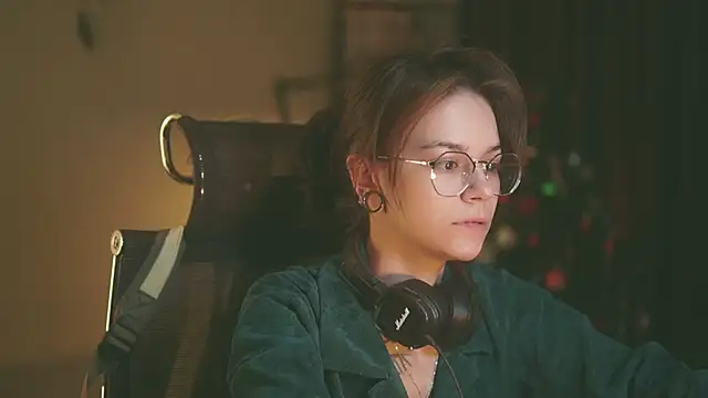 Snapshot of alyssa_sweet chatting on 01-13-26, 06:40 alyssa sweet online show from 01-13-26, 06:40