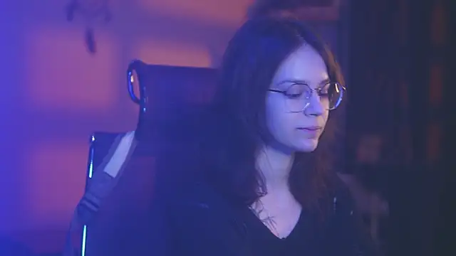 Snapshot of alyssa_sweet chatting on 02-25-26, 04:44 alyssa sweet online show from 02-25-26, 04:44