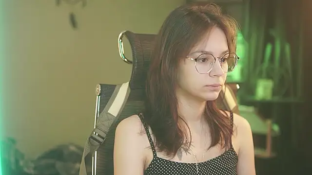 Snapshot of alyssa_sweet chatting on 02-26-26, 04:44 alyssa sweet online show from 02-26-26, 04:44