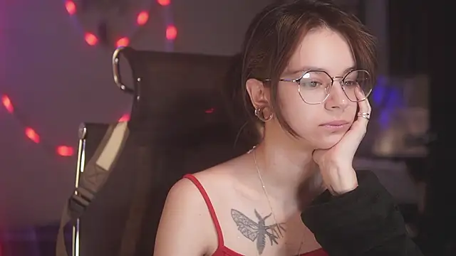 alyssa sweet online show from 03-19-26, 04:49