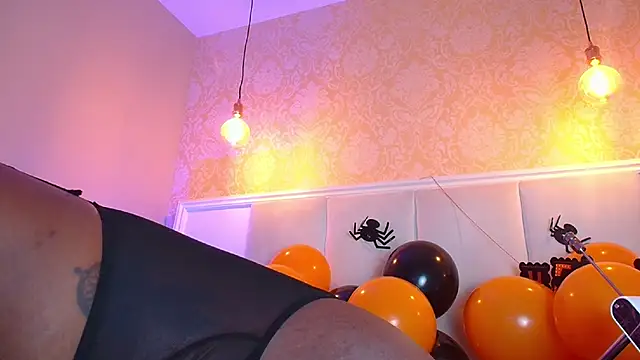 KayaBrown online show from 10-30-25, 02:07