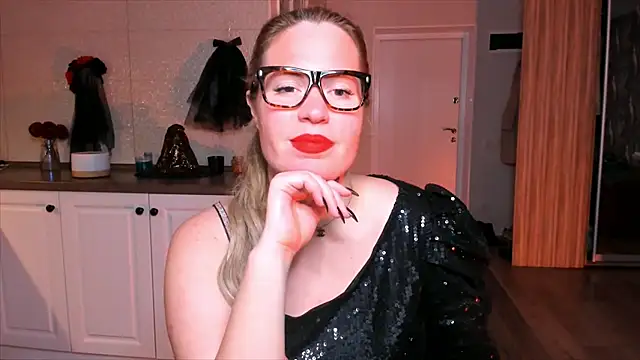 HotTiffani online show from 10-26-25, 12:33