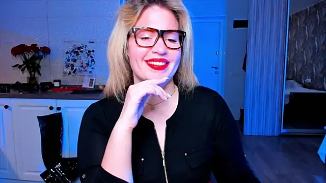 HotTiffani online show from 03-06-26, 12:45