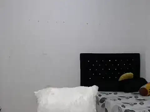 Snapshot of venuz_mendoza20 chatting on 03-06-25, 12:21 venuz mendoza20 online show from 03-06-25, 12:21