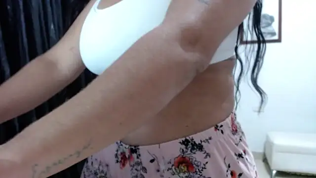 Snapshot of venuz_mendoza20 chatting on 09-18-25, 01:46 venuz mendoza20 online show from 09-18-25, 01:46