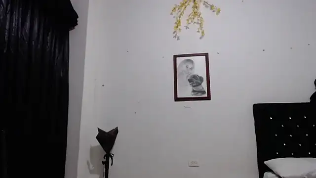 Snapshot of venuz_mendoza20 chatting on 09-25-25, 02:21 venuz mendoza20 online show from 09-25-25, 02:21