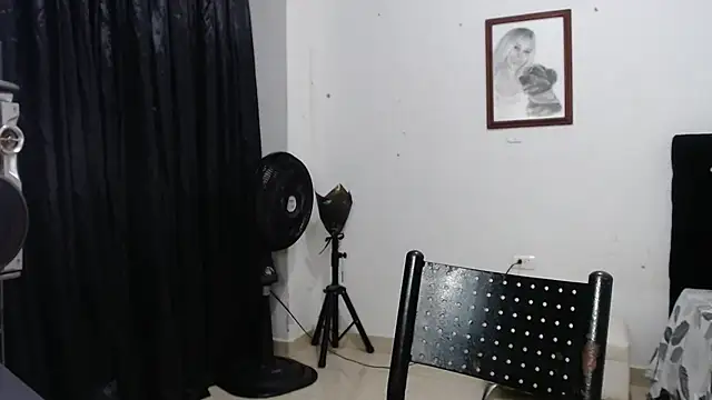 Snapshot of venuz_mendoza20 chatting on 10-25-25, 01:07 venuz mendoza20 online show from 10-25-25, 01:07