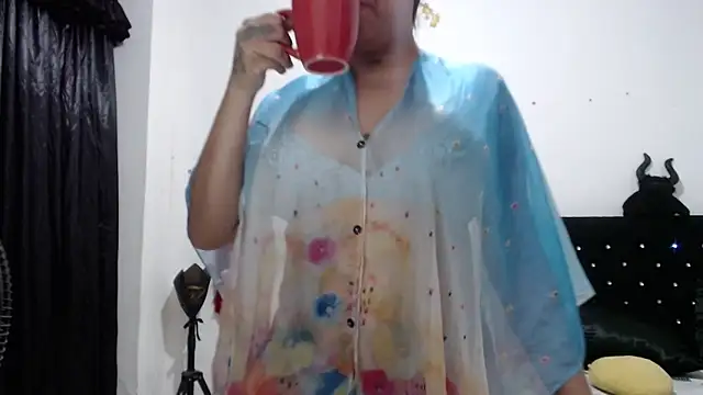 Snapshot of venuz_mendoza20 chatting on 11-26-25, 01:34 venuz mendoza20 online show from 11-26-25, 01:34