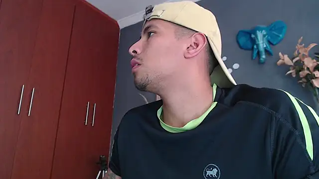 geirge teacherxx online show from 01-10-25, 07:54