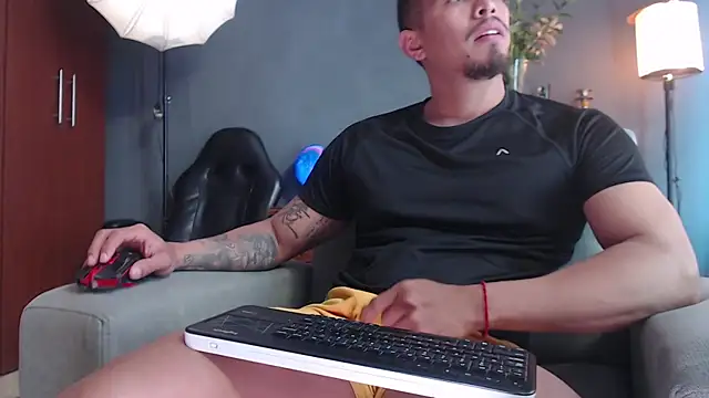 geirge teacherxx online show from 10-17-25, 07:49