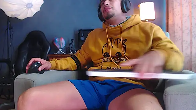 geirge teacherxx online show from 12-04-25, 09:45