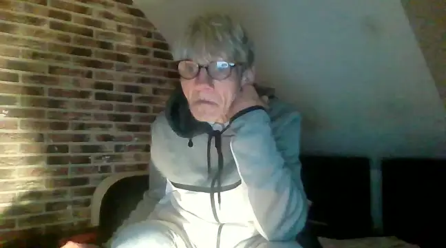 Snapshot of InMeinenMund chatting on 12-06-24, 08:51 InMeinenMund online show from 12-06-24, 08:51