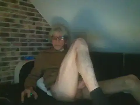 Snapshot of InMeinenMund chatting on 01-27-25, 09:55 InMeinenMund online show from 01-27-25, 09:55