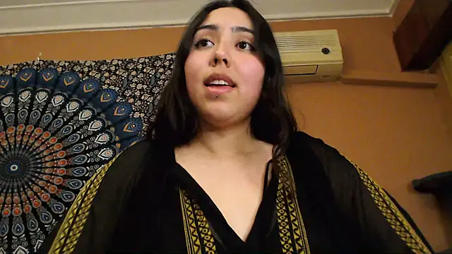 Snapshot of IntimateTales chatting on 01-17-25, 05:19 IntimateTales online show from 01-17-25, 05:19