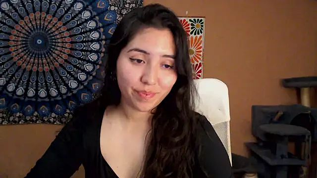 Snapshot of IntimateTales chatting on 11-04-25, 07:13 IntimateTales online show from 11-04-25, 07:13