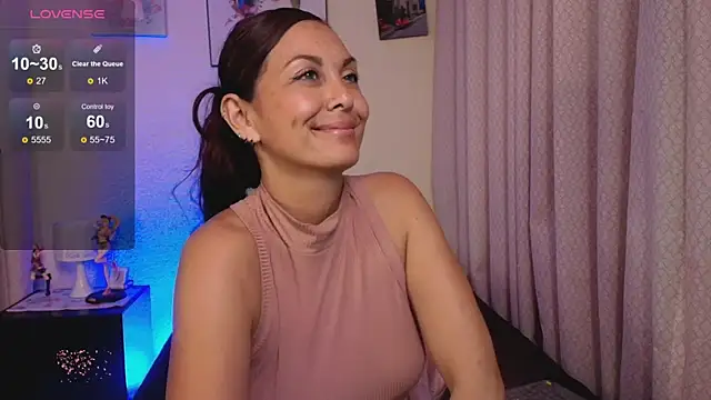 Snapshot of Swetisabella01 chatting on 02-26-25, 04:03 Swetisabella01 online show from 02-26-25, 04:03