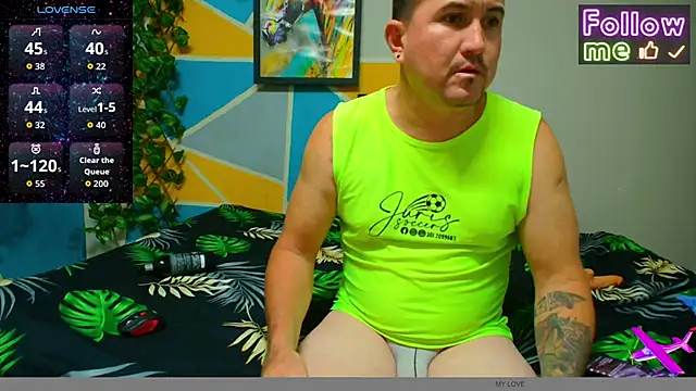 Snapshot of xavier_1988 chatting on 04-25-26, 12:24 xavier 1988 online show from 04-25-26, 12:24