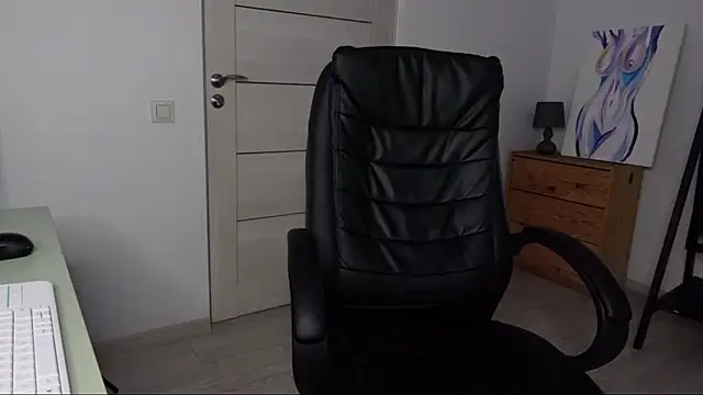 Snapshot of Tommy_Burnz chatting on 12-30-24, 07:48 Tommy Burnz online show from 12-30-24, 07:48