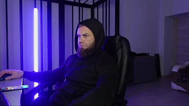 Snapshot of Tommy_Burnz chatting on 02-11-25, 03:29 Tommy Burnz online show from 02-11-25, 03:29