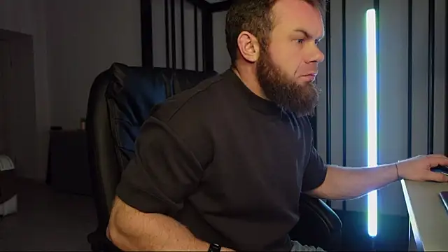 Snapshot of Tommy_Burnz chatting on 02-26-25, 02:48 Tommy Burnz online show from 02-26-25, 02:48