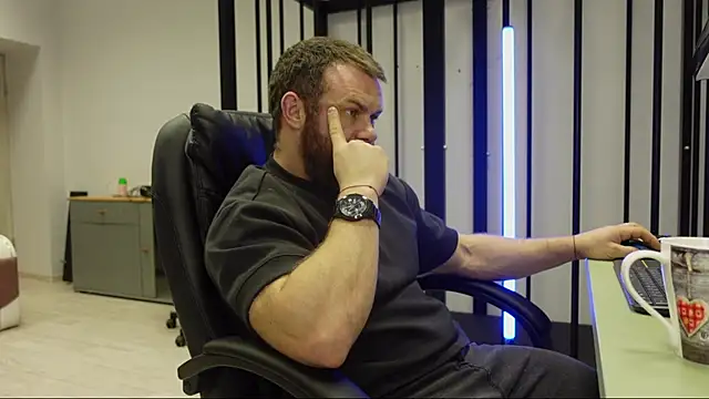 Snapshot of Tommy_Burnz chatting on 02-27-25, 05:34 Tommy Burnz online show from 02-27-25, 05:34