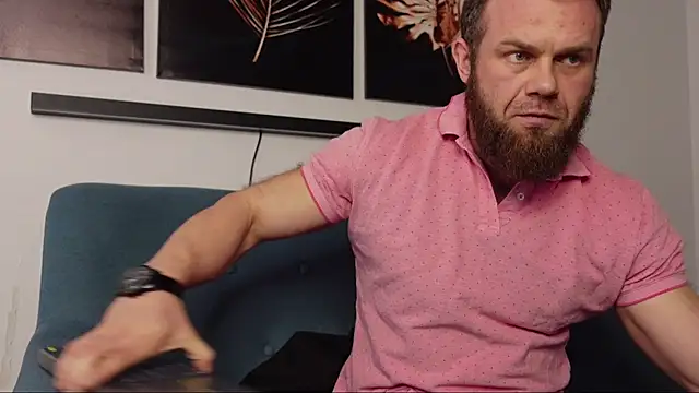 Snapshot of Tommy_Burnz chatting on 03-09-25, 07:01 Tommy Burnz online show from 03-09-25, 07:01