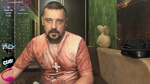 DanielOhCool online show from 12-23-24, 05:22