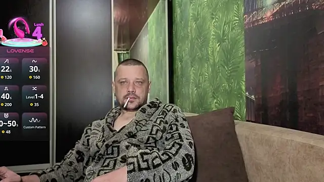 Snapshot of DanielOhCool chatting on 05-16-26, 05:48 DanielOhCool online show from 05-16-26, 05:48