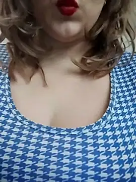 Snapshot of SWEETLUNA077 chatting on 01-07-26, 08:39 SWEETLUNA077 online show from 01-07-26, 08:39